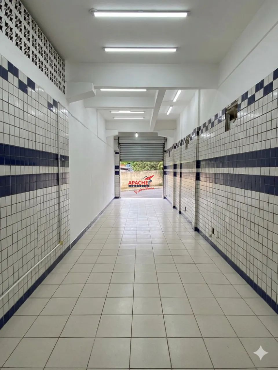 Loja Comercial para Alugar em Ponte Nova, Esplanada - 23,5 m² - Foto 4