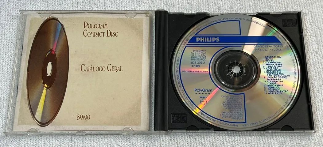 CD Dorival Caymmi - Grandes autores - Foto 2