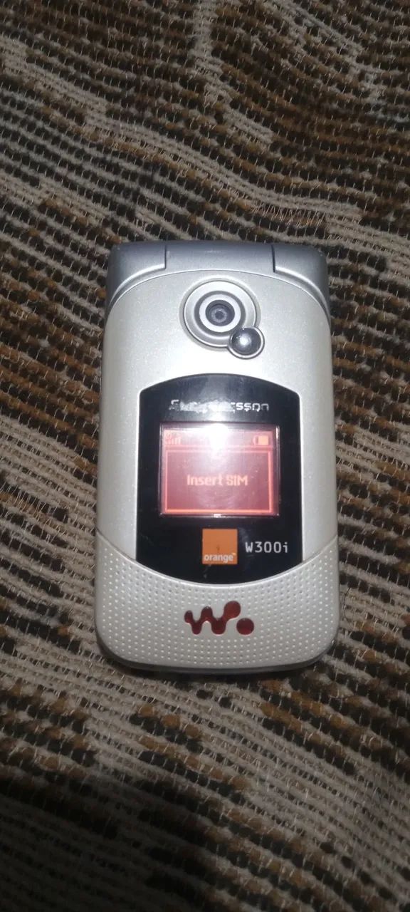 Sony Ericsson W300i