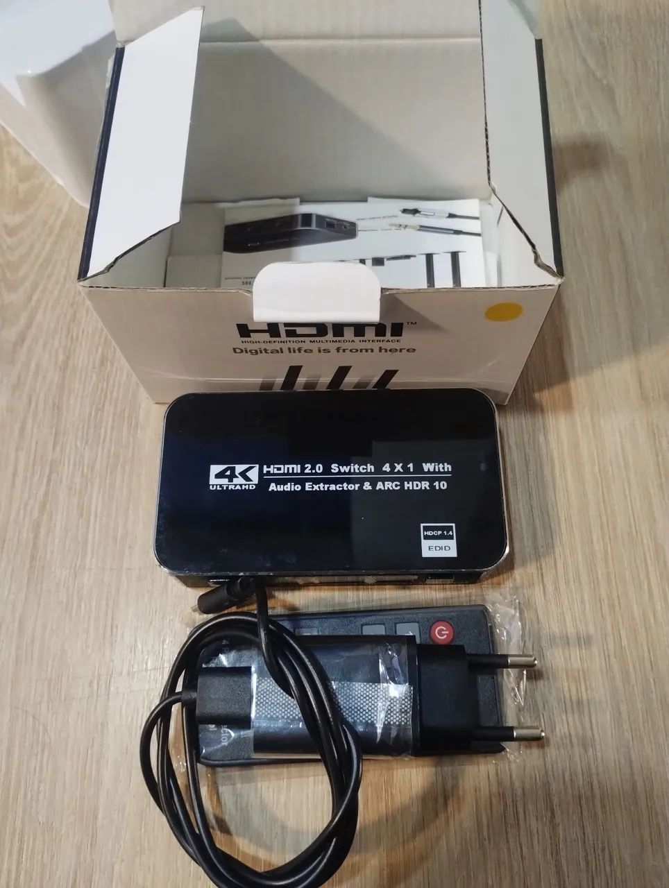 Switch HDMI 2.0 4x1 4K 60Hz Com Extrator De Áudio E ARC  - Foto 2