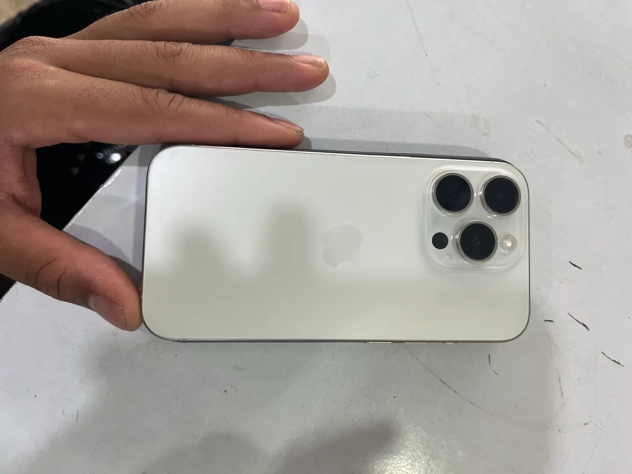 iPhone 15 pro - Foto 2