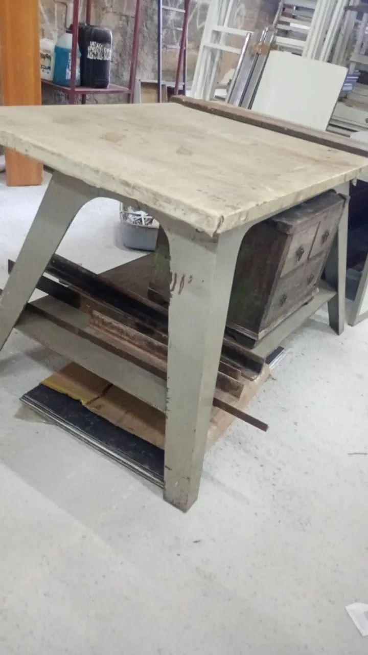 Mesa de Ferro com Tampo de Madeira- Super Resistente - Foto 3