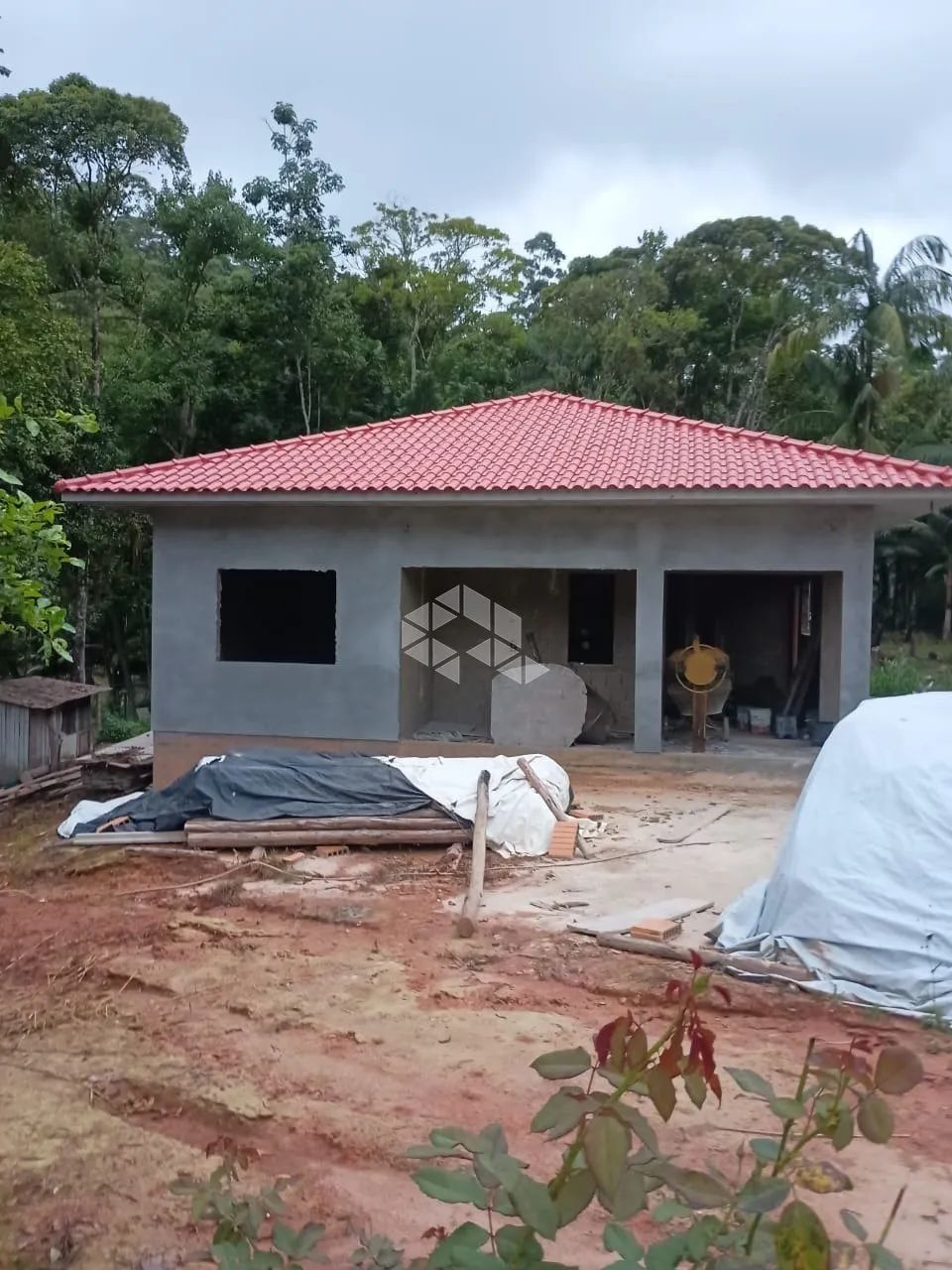 Sítio de 3.2 Hectares com 2 Casas e Abundância de Água em Biguaçu - Foto 3
