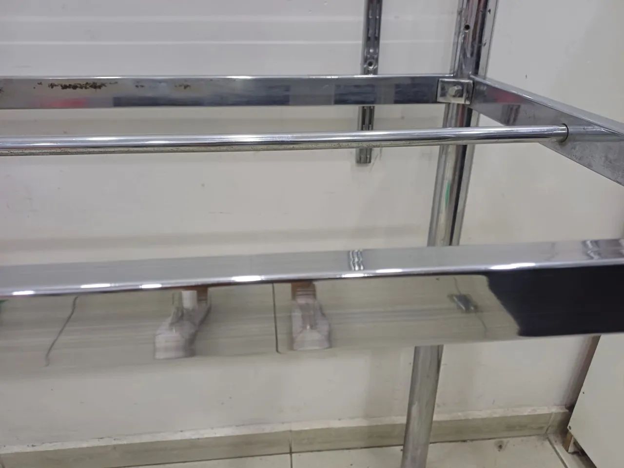 Mesa de vidro pes cromados - Foto 5