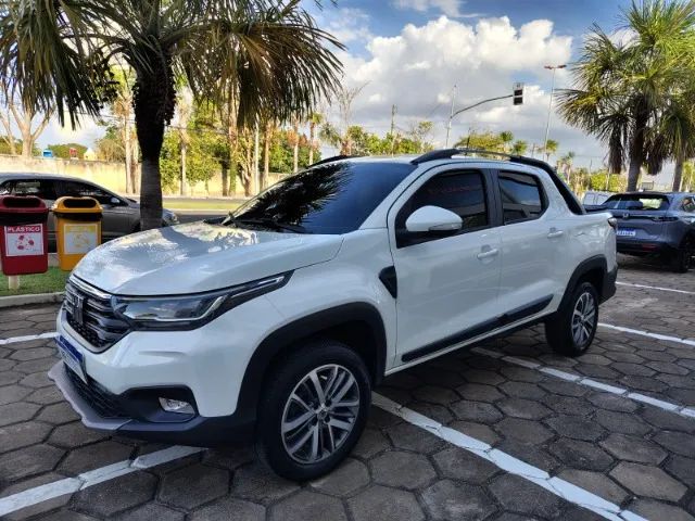 Fiat Strada Volcano 1.3 Flex 8V CD Aut. 2023 - Foto 3