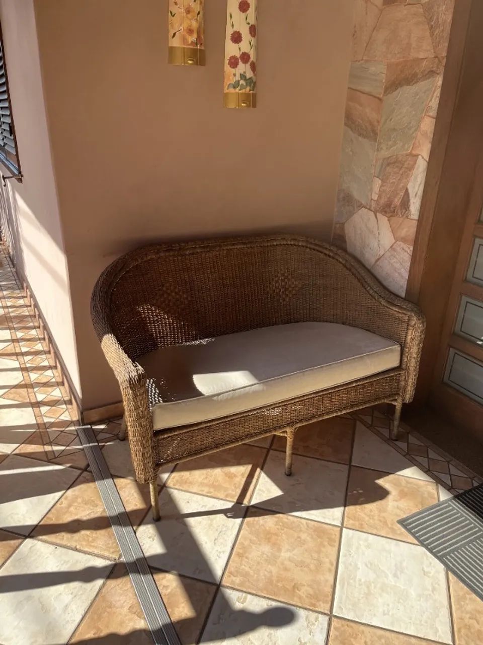 Kit 3 peças com sofá Vime · sofá + 2 poltronas com almofadas