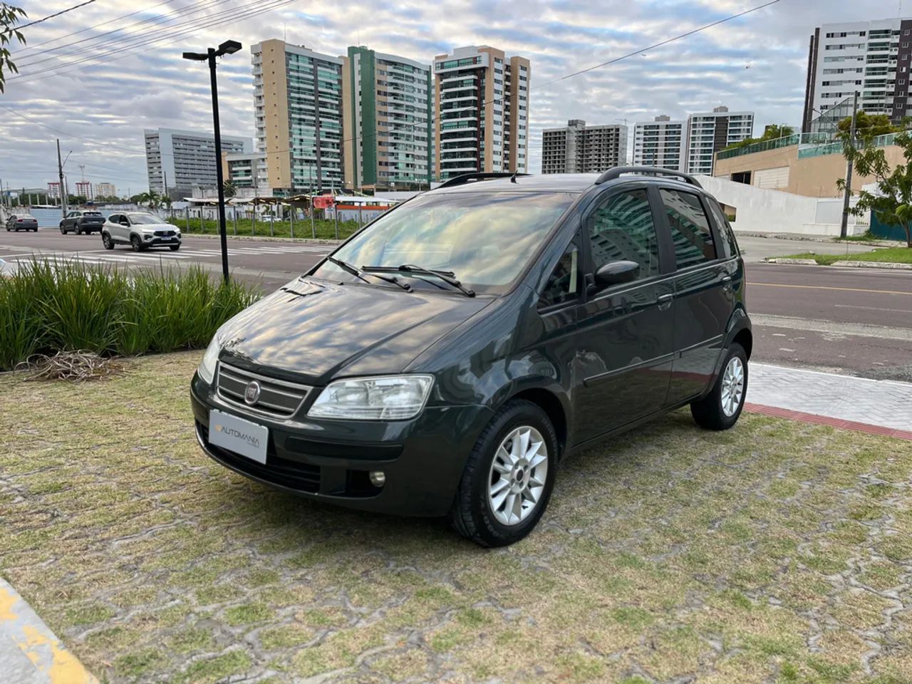 Fiat Idea ELX 1.4 MPI Fire Flex 8V 5P 2009