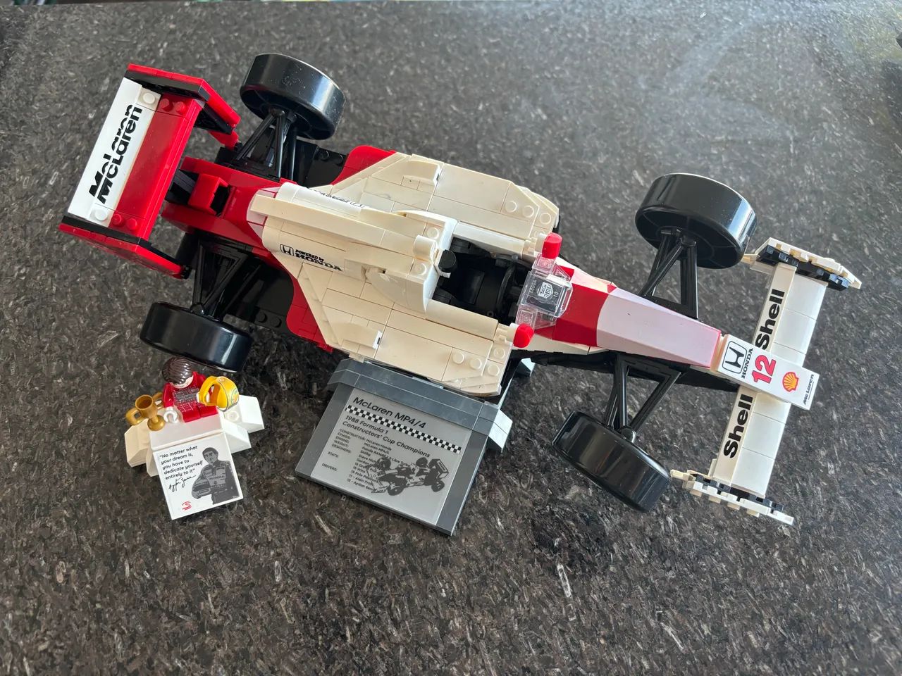 Kit montagem Mclaren MP4/4 com Ayrton Senna