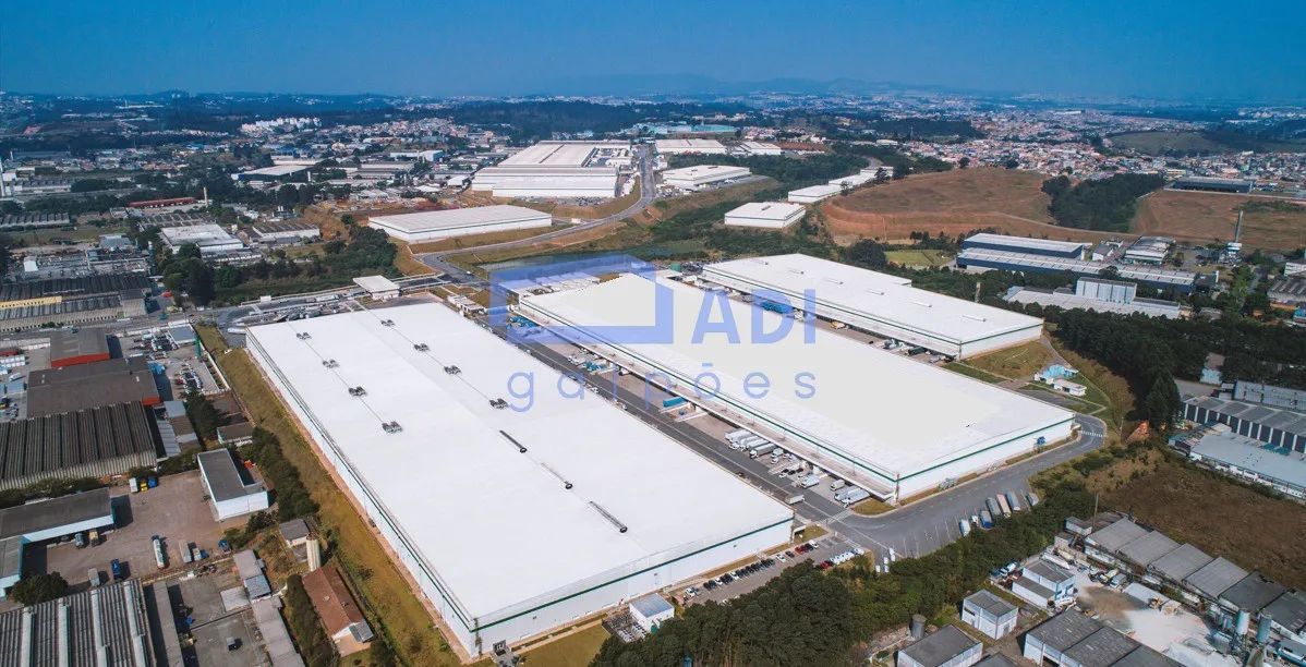 Galpão 7879 m² - 7 docas - Dutra - Guarulhos