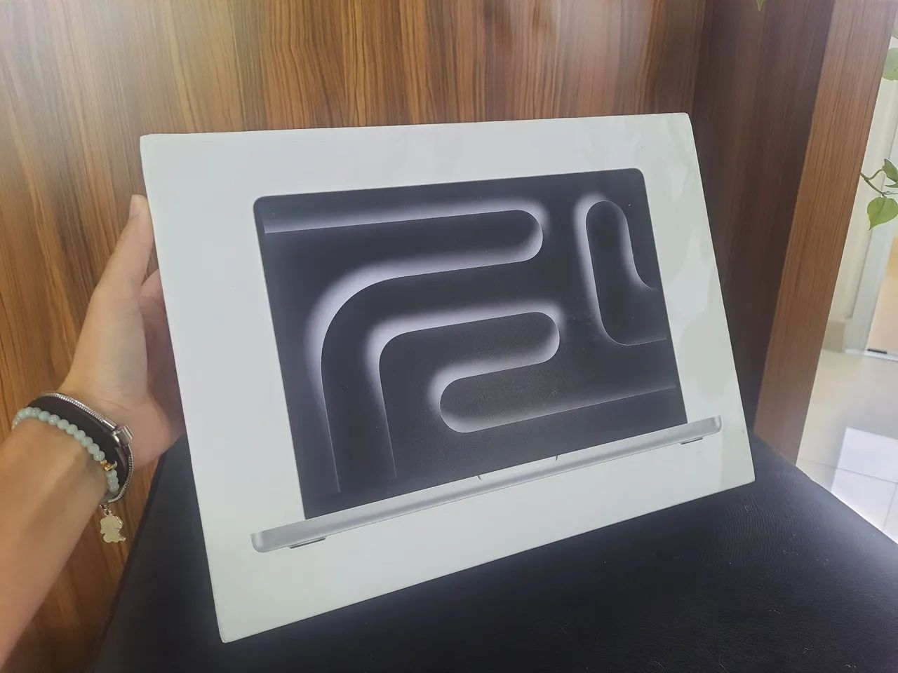 MacBook PRO M5 MAX 14' 36GB 2TB lacrado - Foto 3