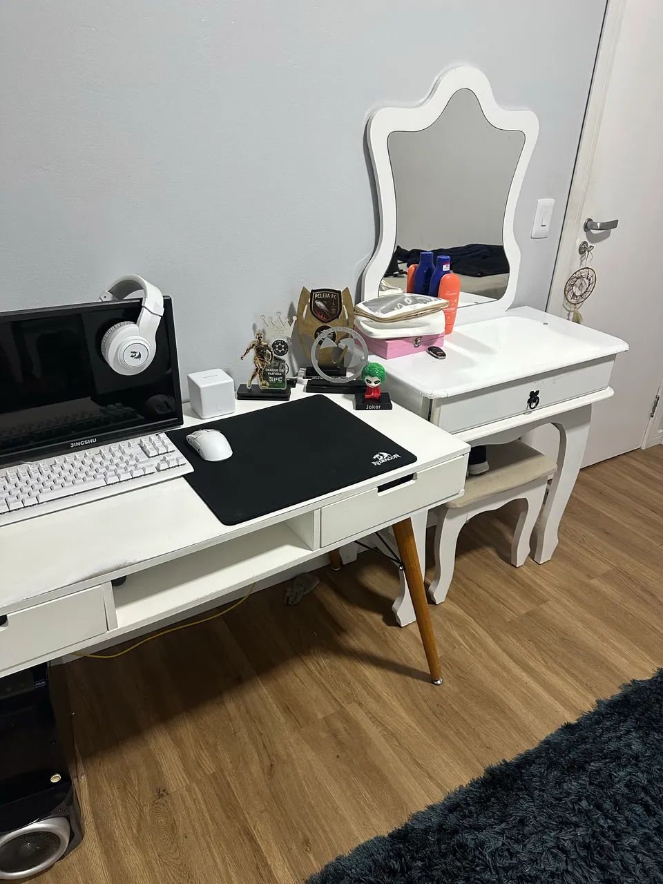 vendo escrivaninha e penteadeira - Foto 4