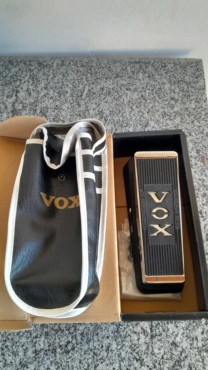 vox v847a