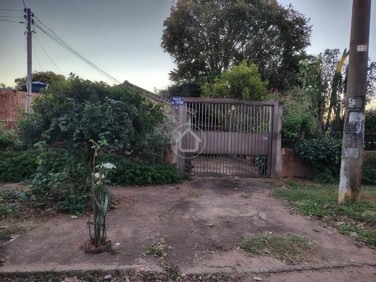 TERRENO GRANDE DE ESQUINA - Foto 2