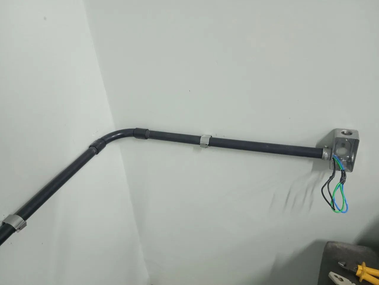 Eletricista especializado  - Foto 4