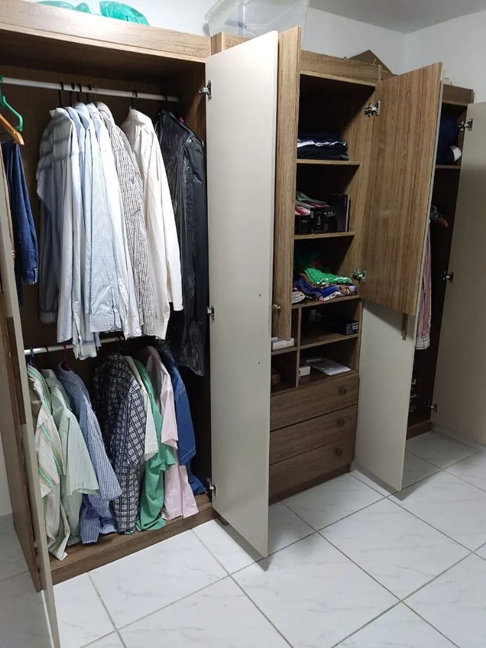  Guarda roupa casal 6 portas marrom Off White  - Foto 2