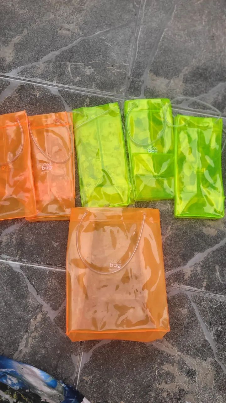 Lote de bolsas térmica e sacolas - Foto 3