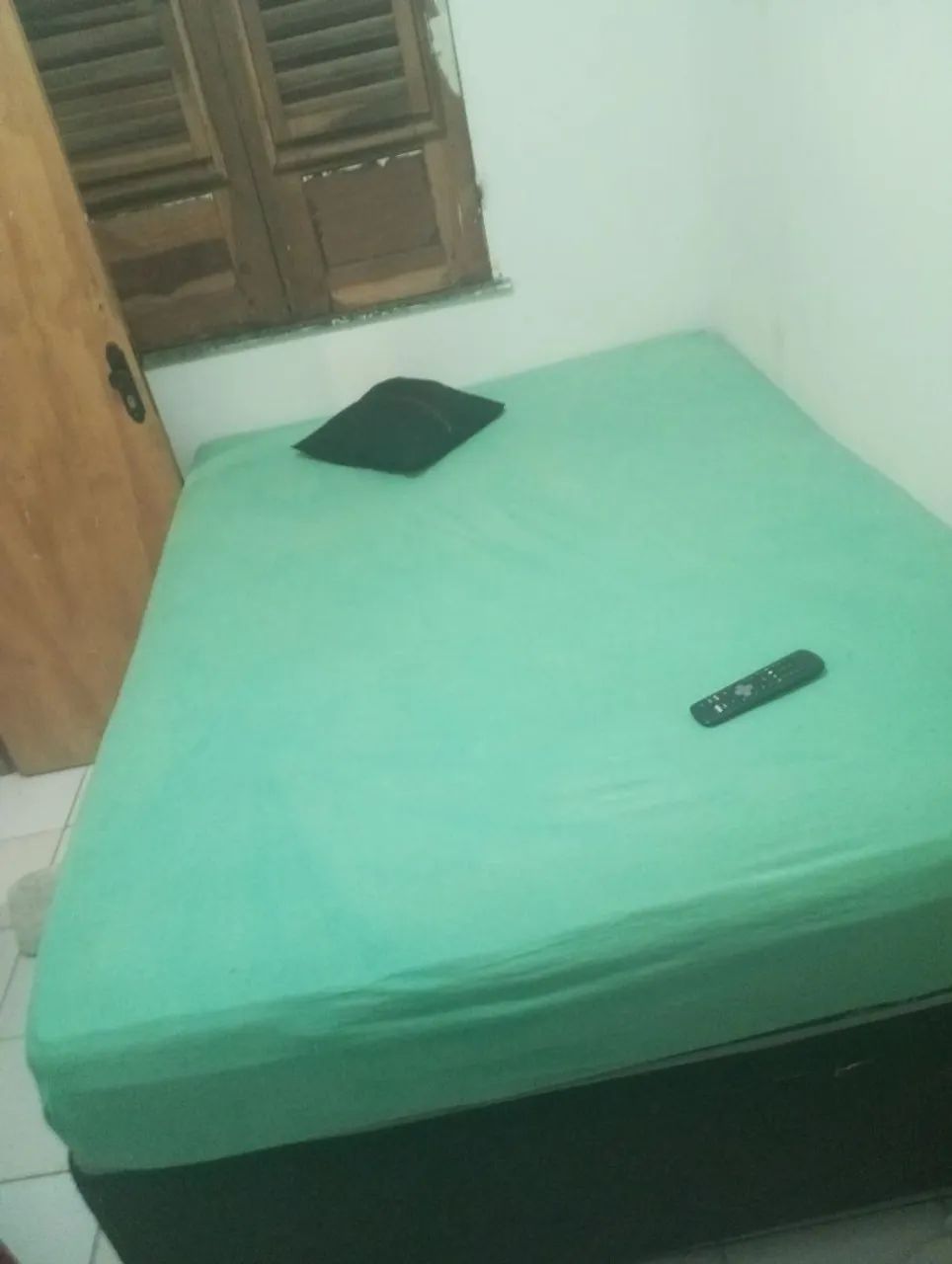 Cama box em perfeito estado 