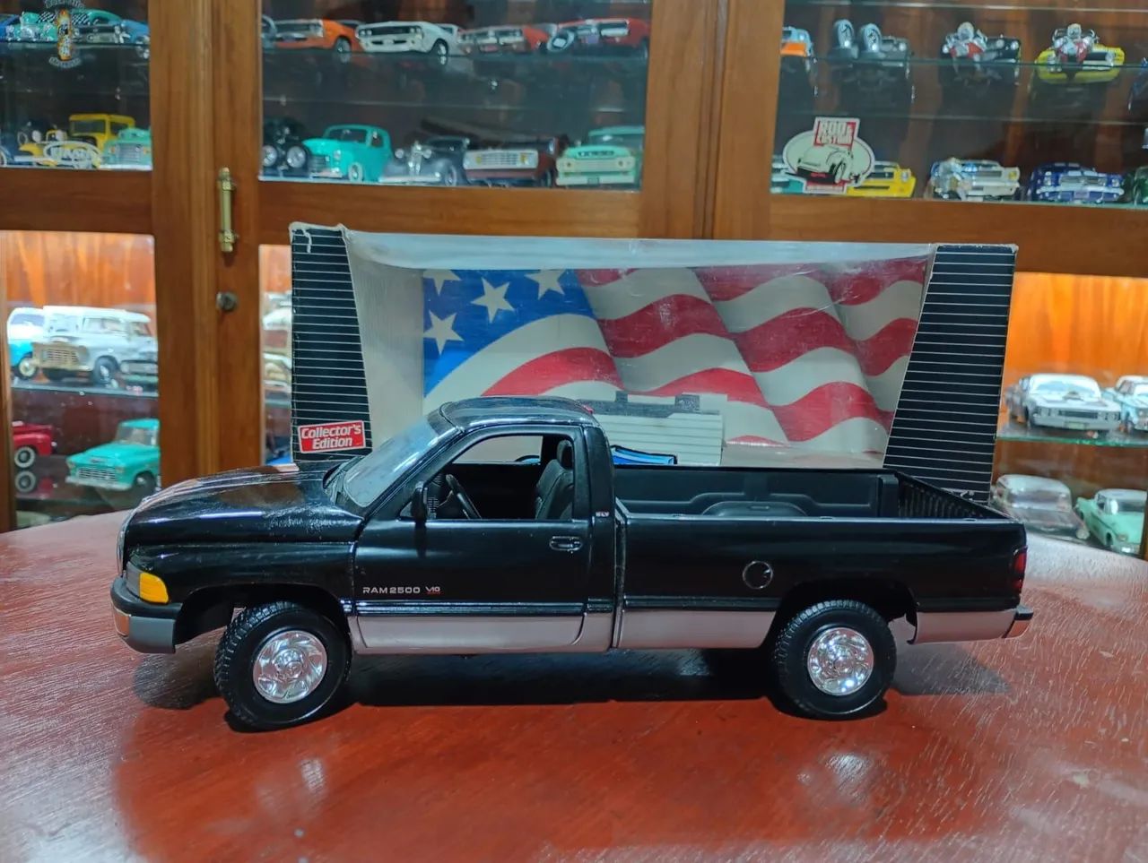 Pickup Dodge 1/18