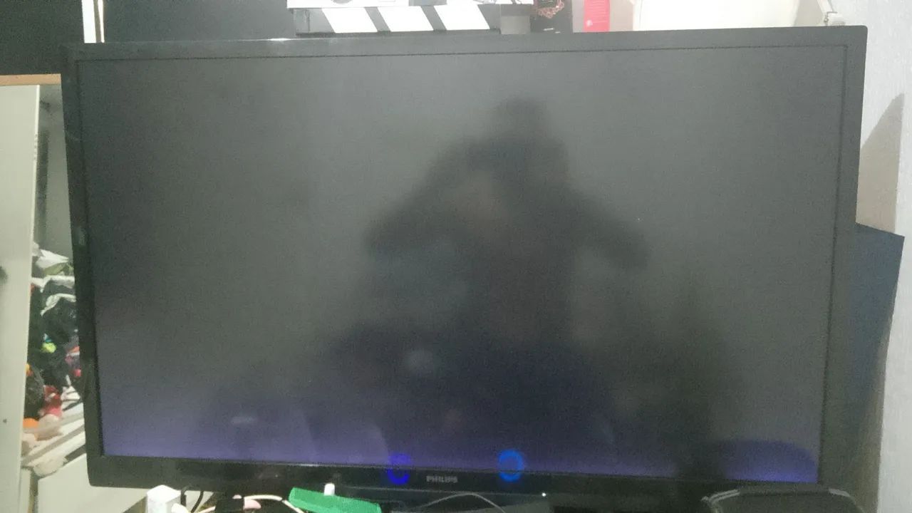 Tv Philips 42  polegadas não é smart 