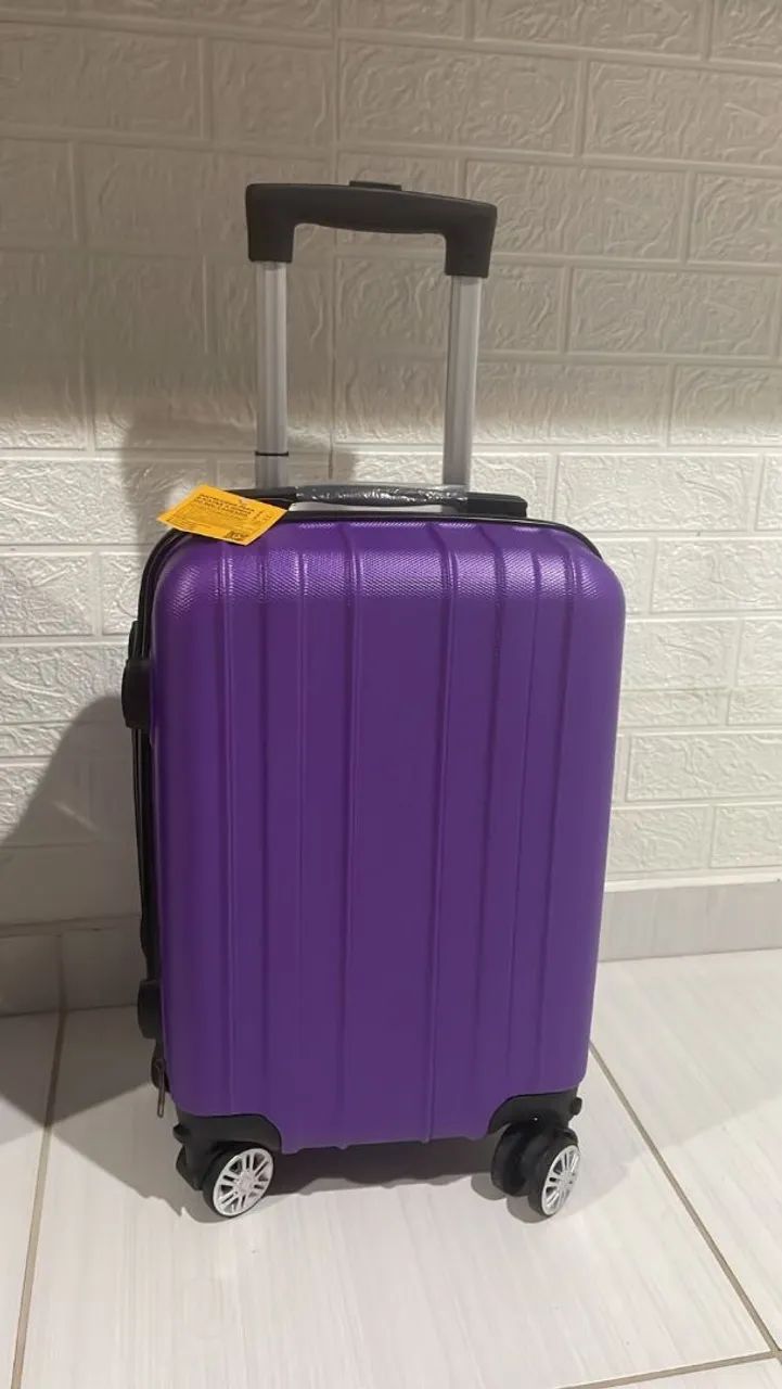 Mala de viagem 9kg roxa 