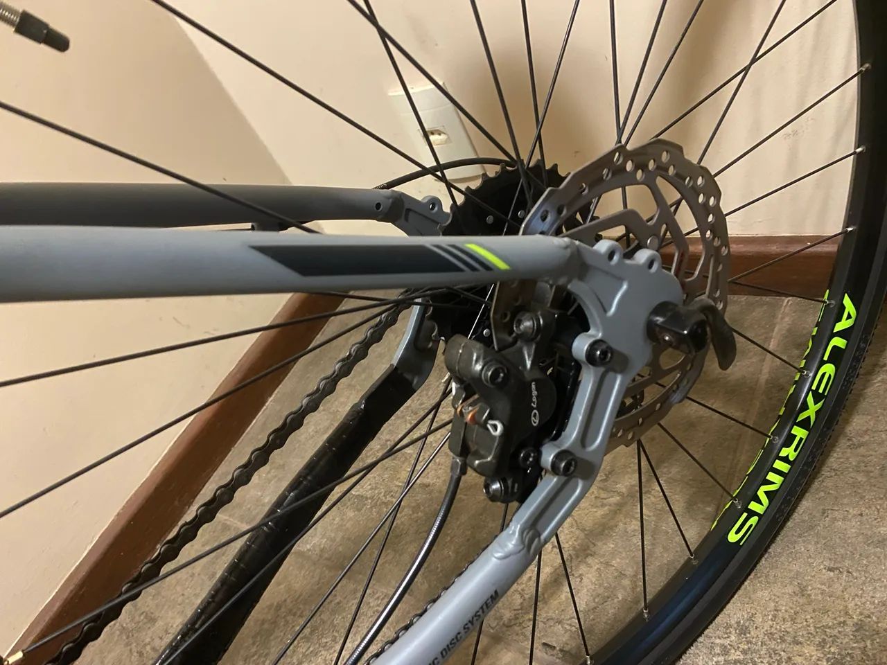 Bicicleta OGGI aro 29 kit Shimano  - Foto 3