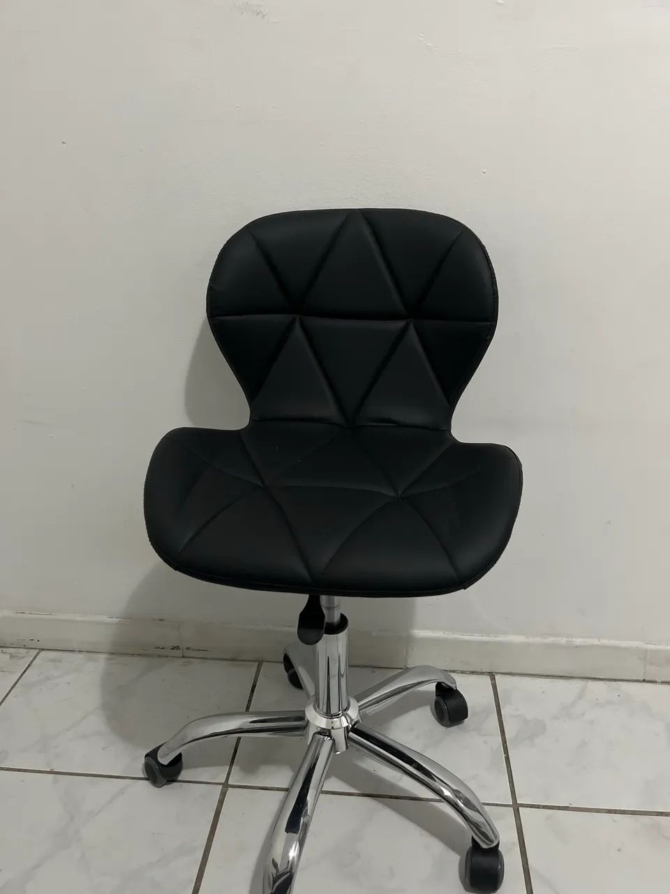Cadeira Escritório Spin Regulagem De Altura E Base Giratória - Cor Preto