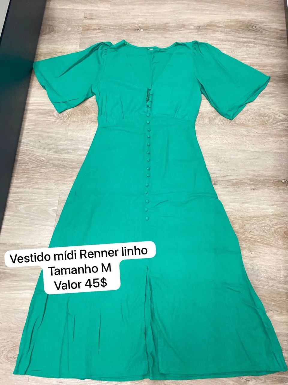 Vendo roupas.