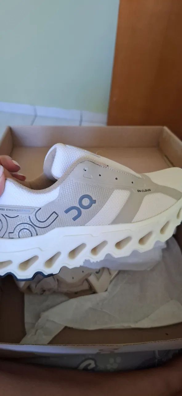 Tênis On Cloud Off White | Tamanho 34 - Foto 3