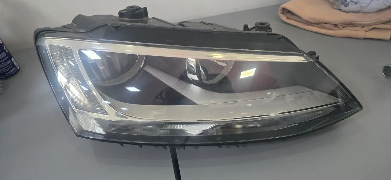 Farol Dianteiro Vw Jetta 2011 2012 2013 2014 - Foto 2