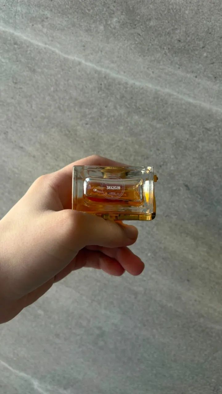 Perfume Libre Yves Saint Laurent 50ml - Foto 2