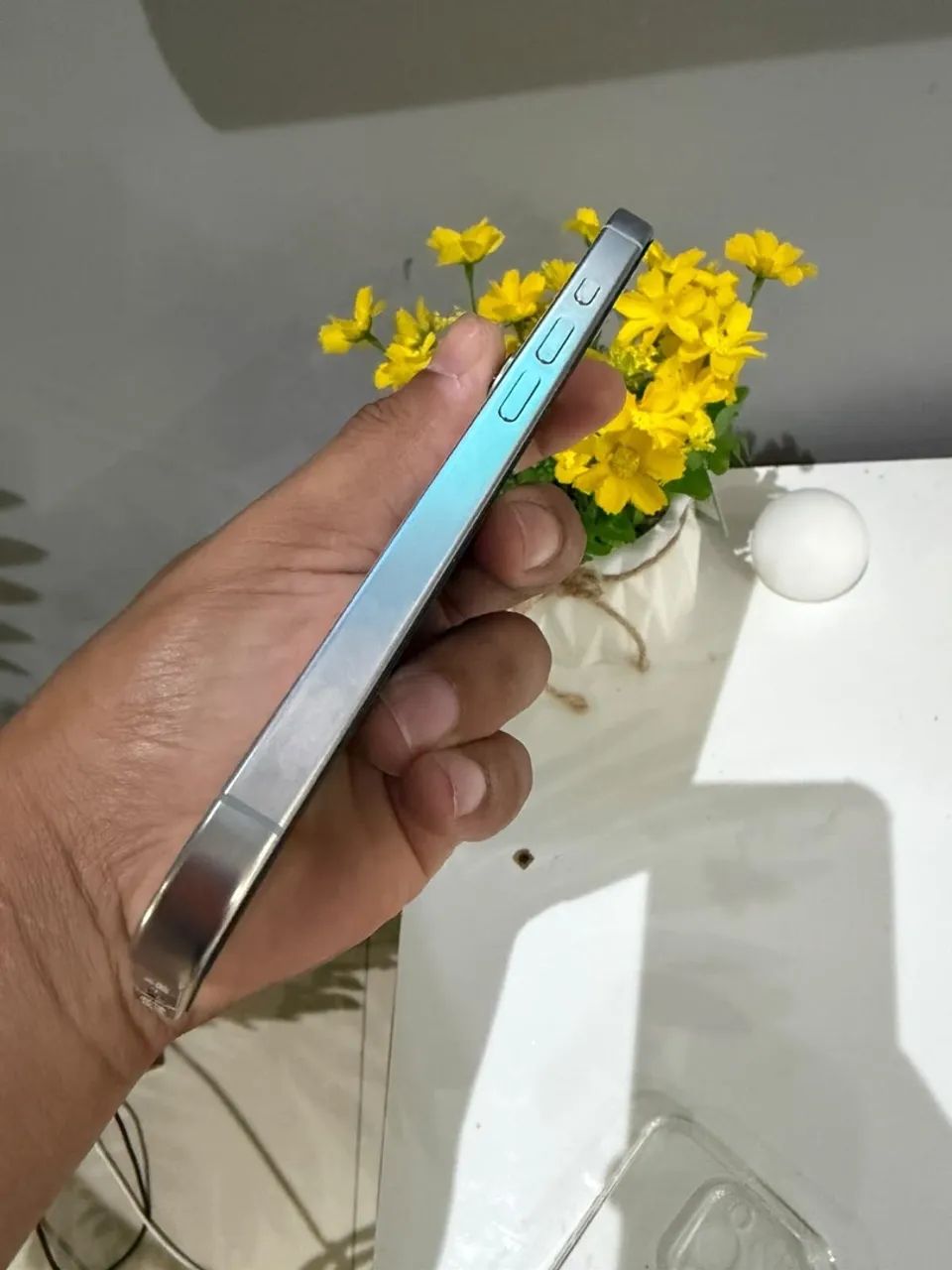 iPhone 16 pro 100 % de bateria  - Foto 3