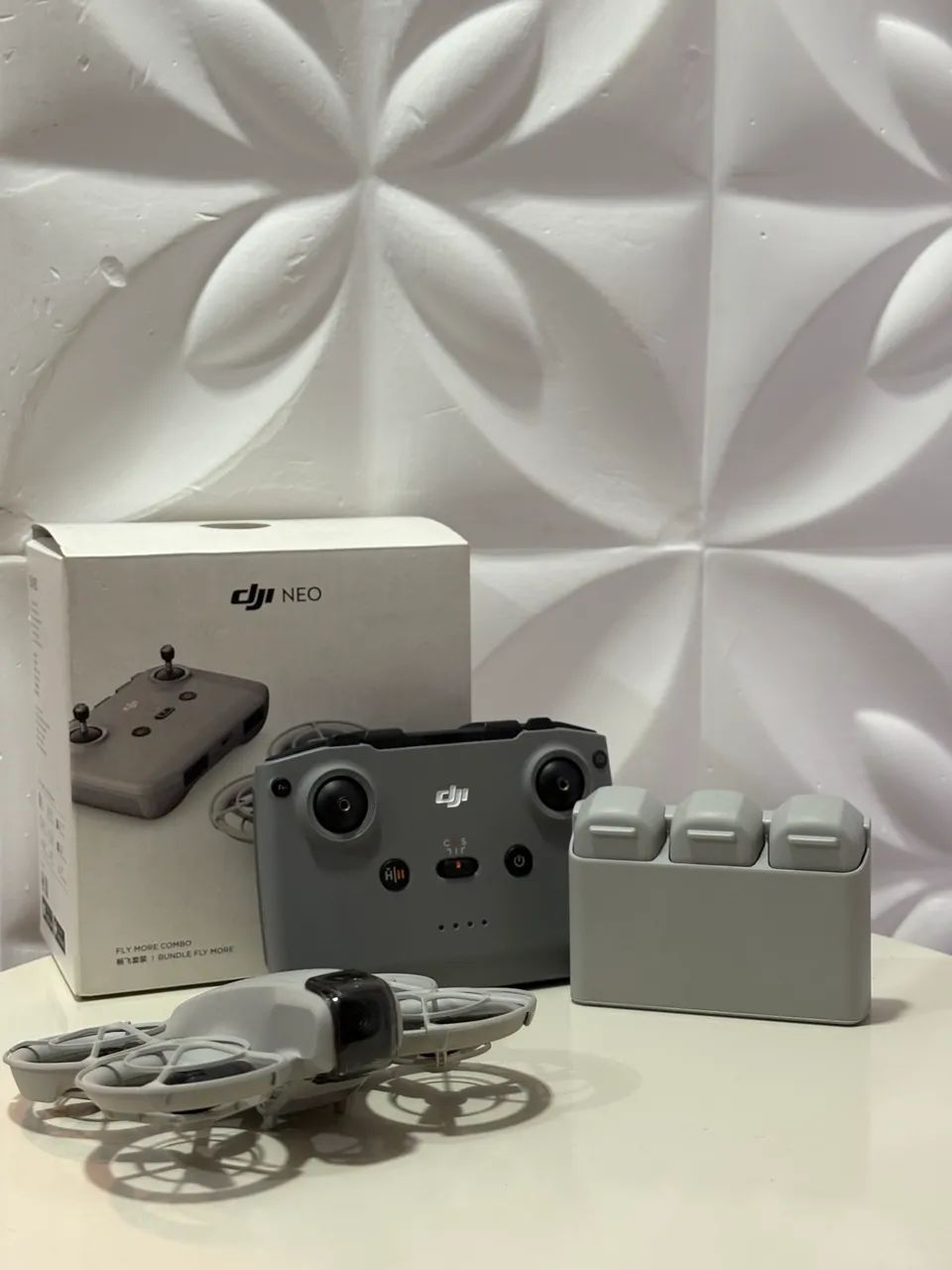 VENDO DJI NEO FLY MORE COMBO + SHOULDER BAG - IMPECAVEL - Foto 2