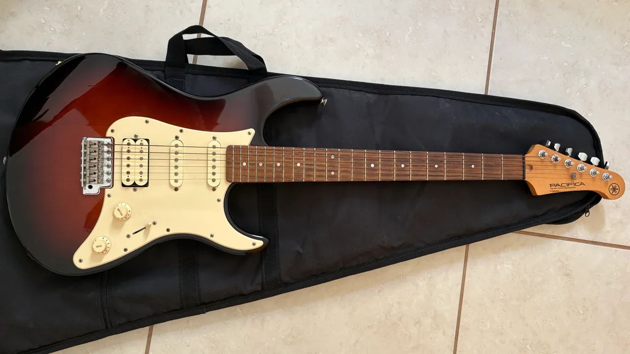 Guitarra Yamaha Pacifica