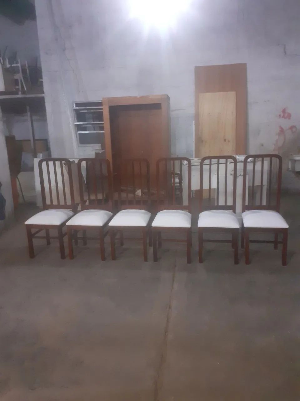 Mesa com Cadeiras em Madeira Maciça  - Foto 4