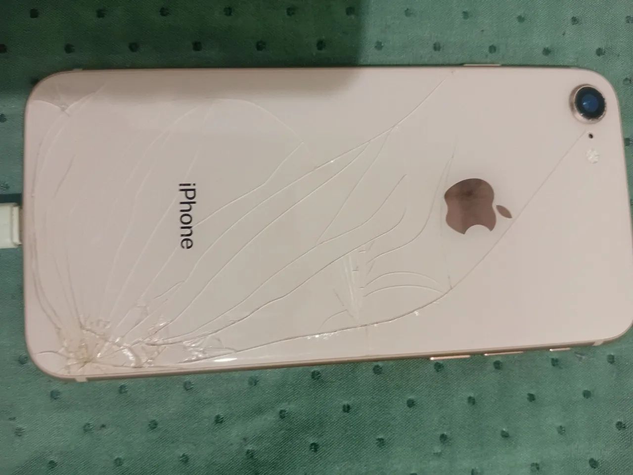 Iphone 8.   Gb 64. Bateria 100% - Foto 5