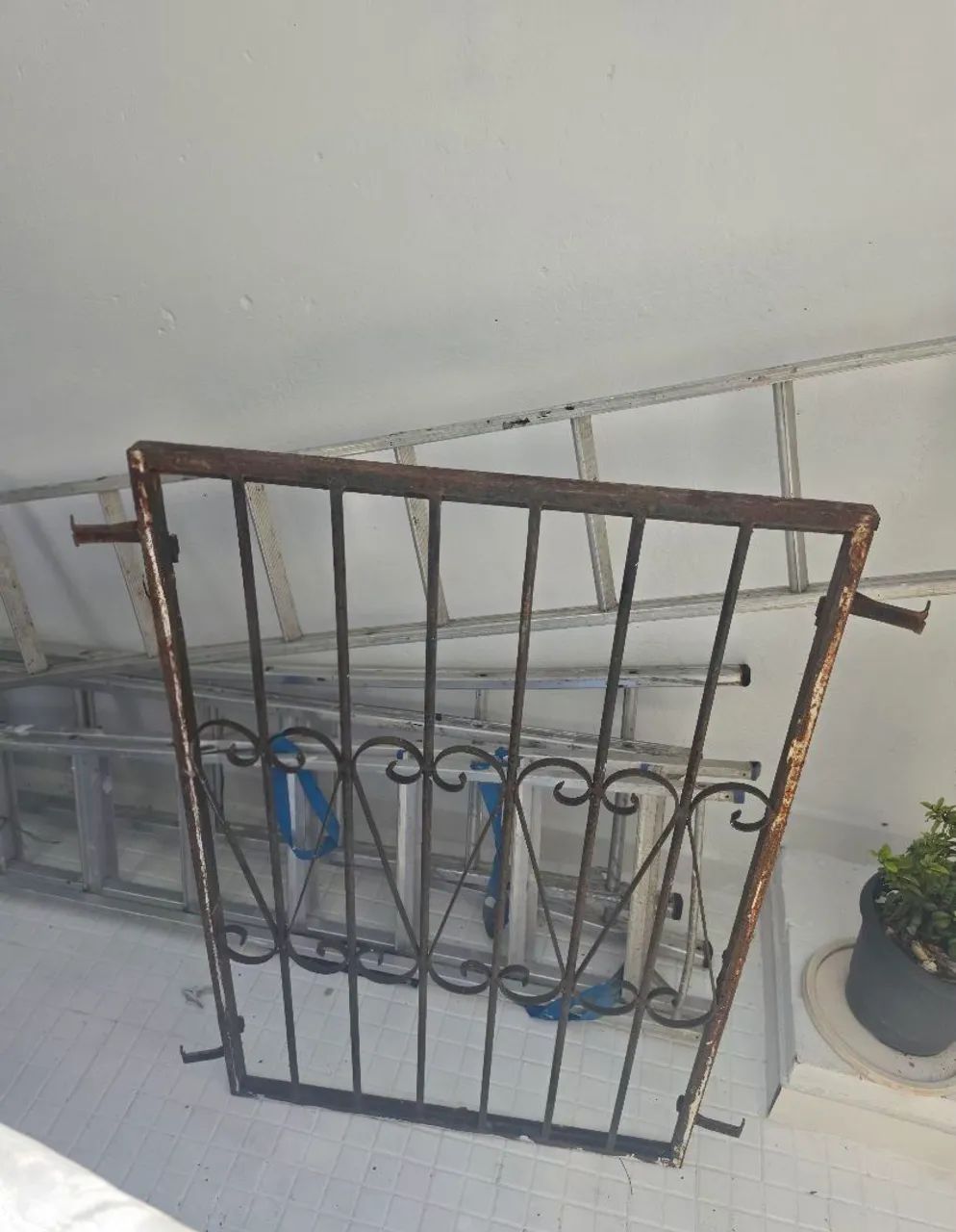 Grade de ferro maciço