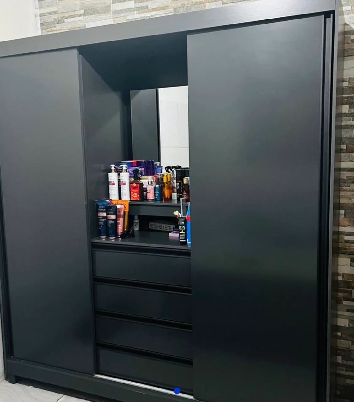 VENDO ESSE GUARDA-ROUPA CASAL - Foto 2
