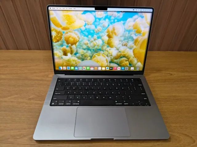 Apple MacBook Pro 14Poleg | M1 Max | 64 GB RAM | SSD 2 TB | Touch