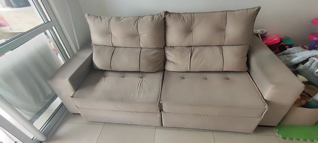 Sofá em Chease semi novo - Foto 5