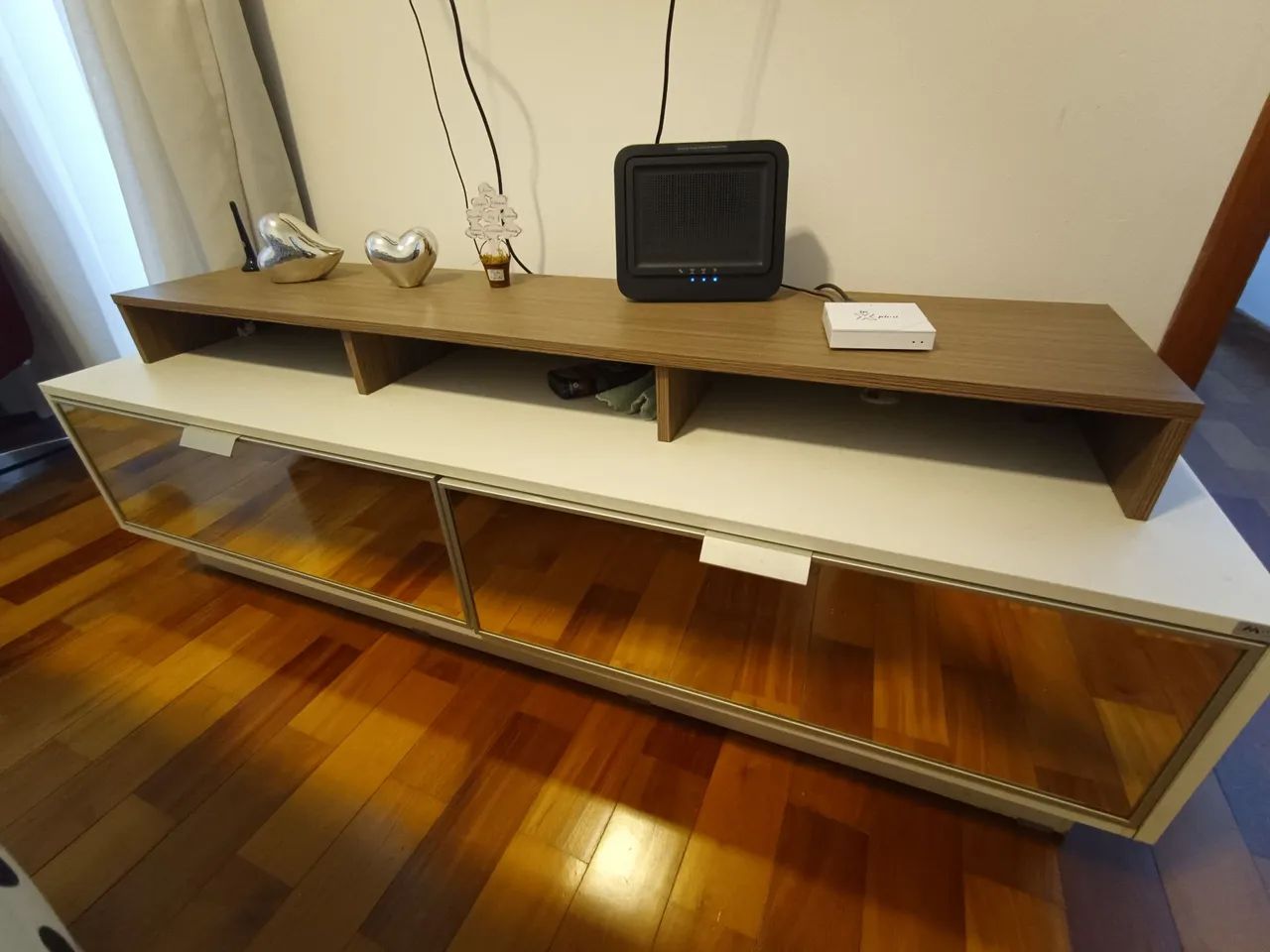 Lindo rack espelhado 