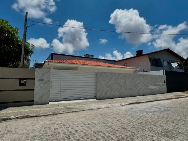 ** BELA CASA SOLTA EM AGUÁ FRIA