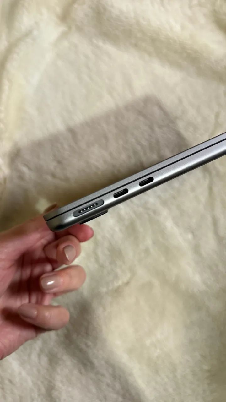 MacBook Air 13' 2024 M3 8GB RAM SSD 256G Cor Midnight - Impecável  - Foto 2