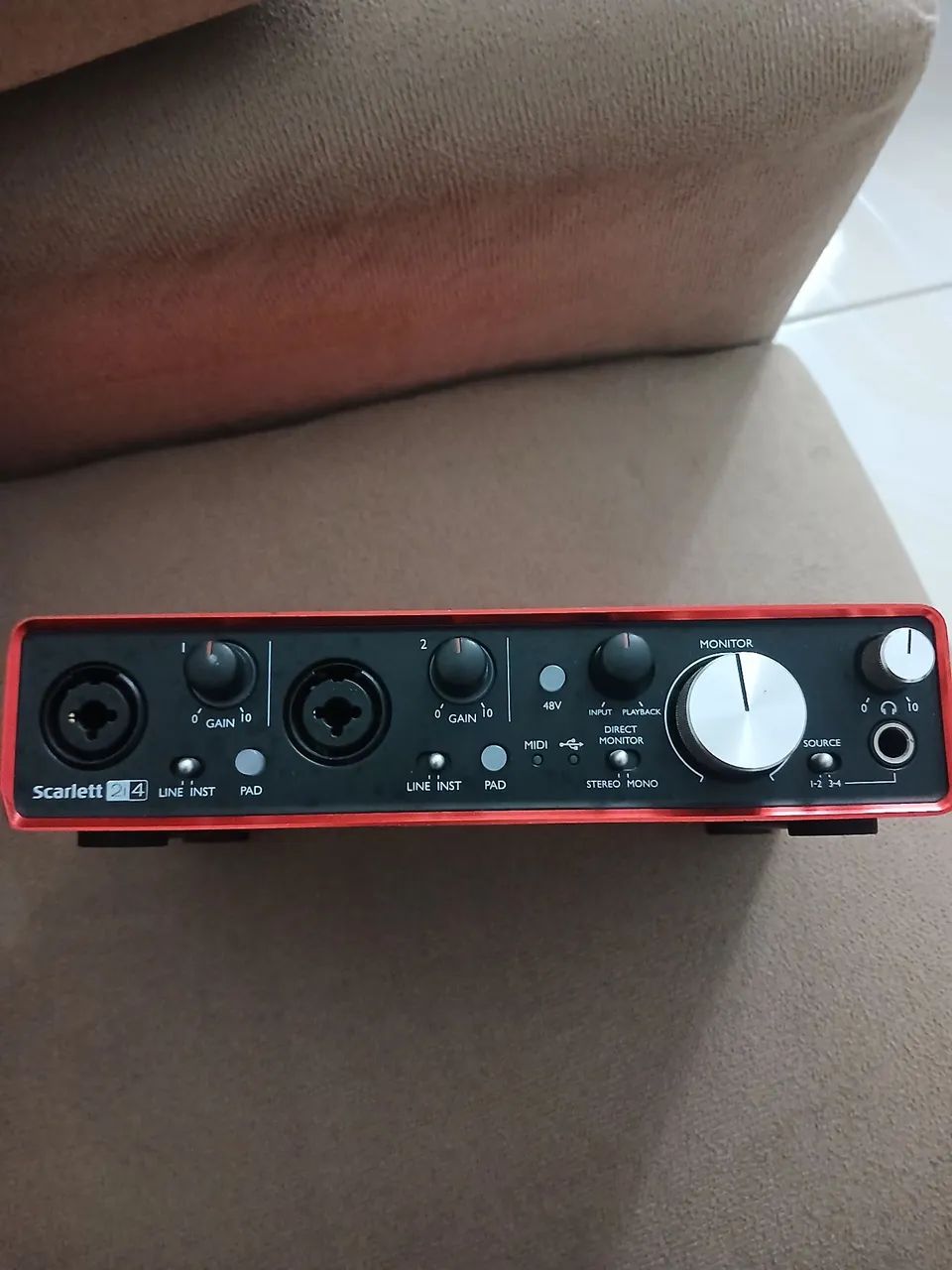 Interface de áudio Focusrite 2i4  - Foto 2