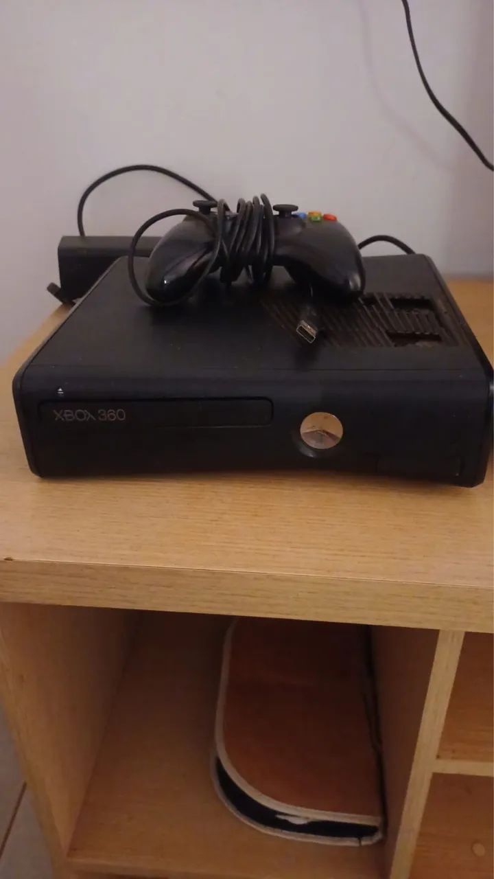 Xbox 360 desbloqueado,faço 250 pra qm vir buscar
