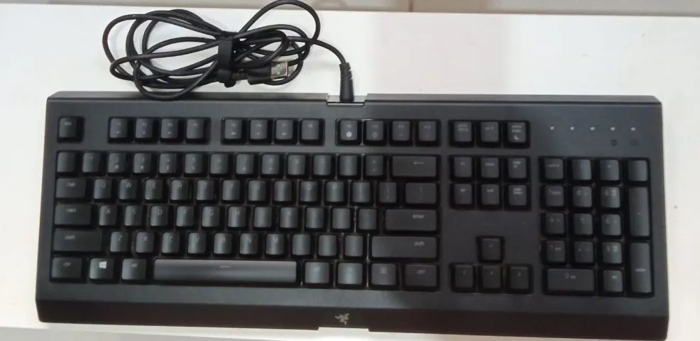Teclado Razer cynosa chroma 