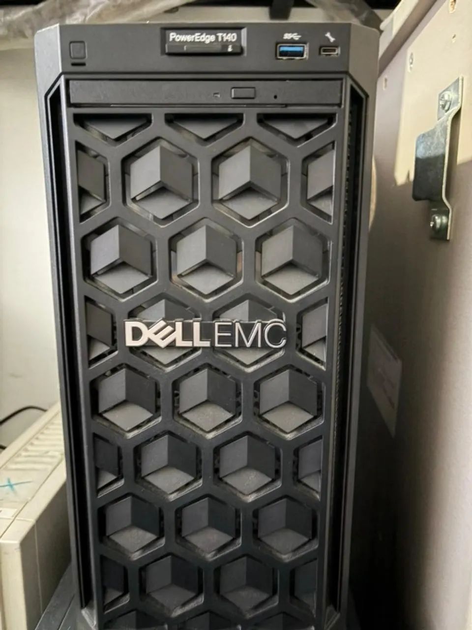 Servidor Dell T140 - 16GB RAM - Xeon - Excelente Estado - Foto 2