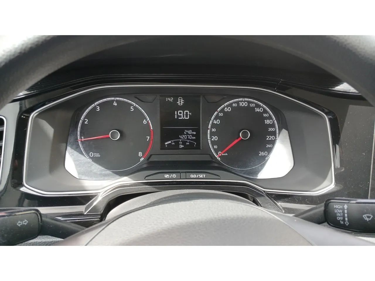 Volkswagen Polo Track 1.0 Flex 12V 5p, foto 13 de 16