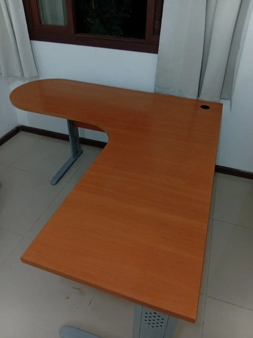 Mesa de escritório e estudo - Foto 2