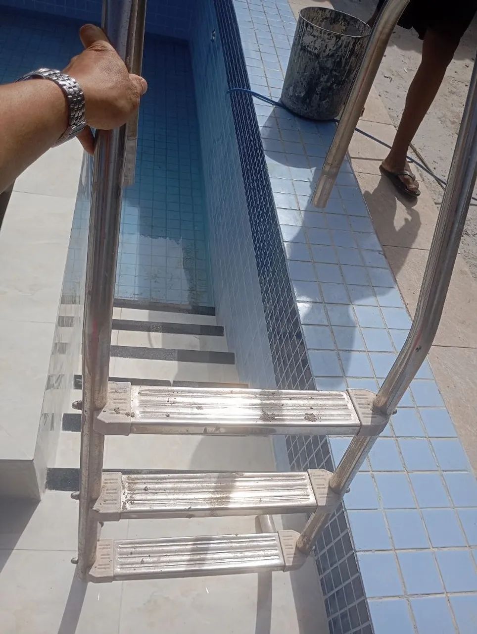 Escada de inox para piscina 