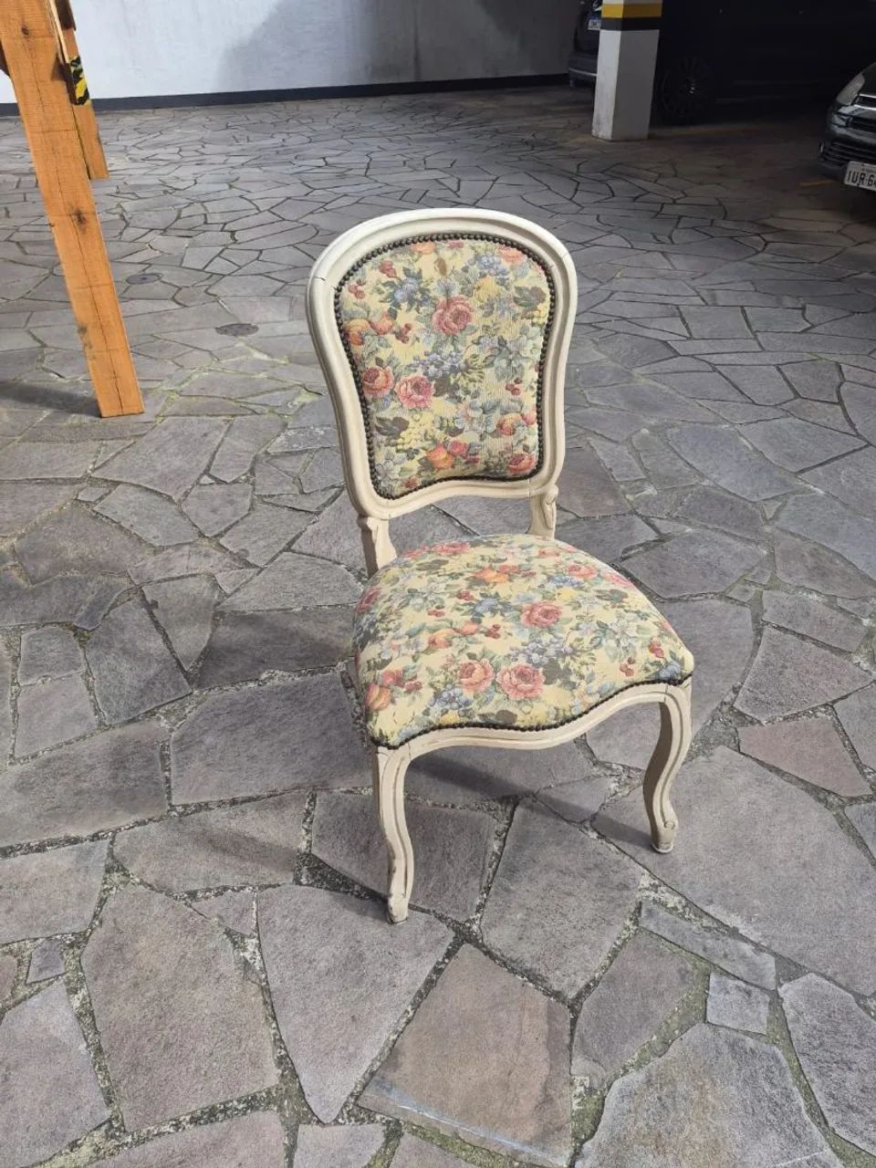 Cadeiras estilo Luiz XV